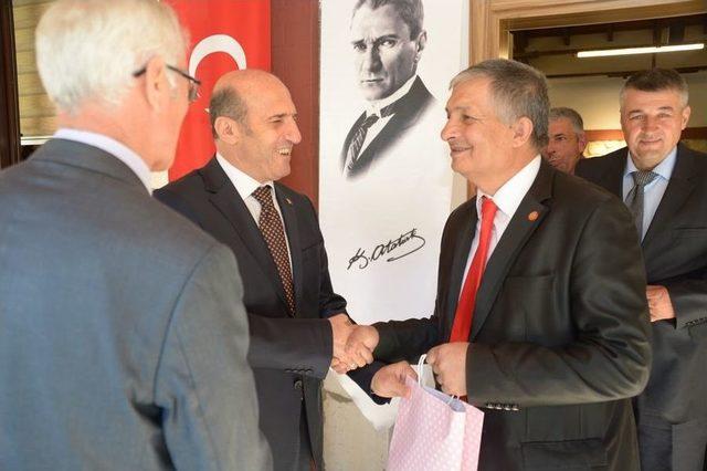 Vali Çiftçi, Muhtarlar Günü’nü Kutladı 2