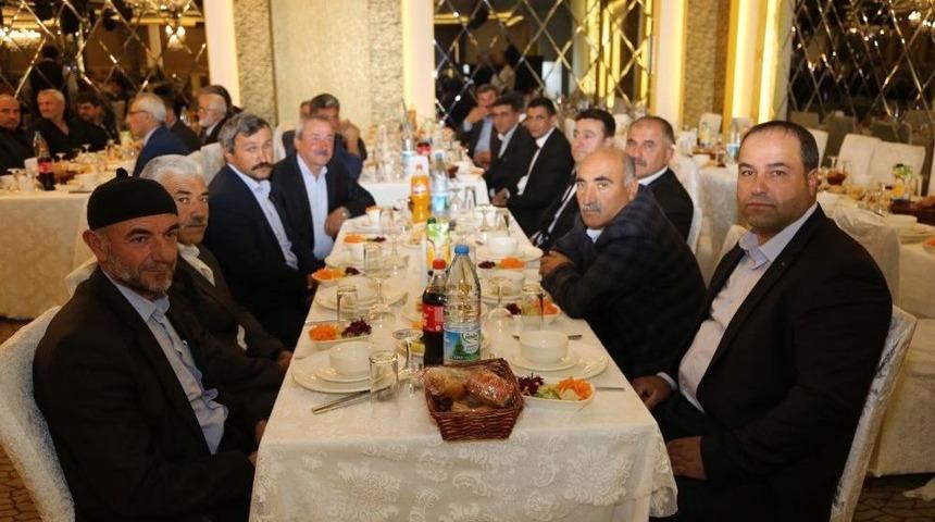 &Ccedil;orum Valiliğinden Muhtarlar Onuruna Yemek