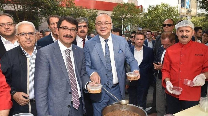 Başkanlar Şof&ouml;rlerin Aşure Hayrına Katıldı