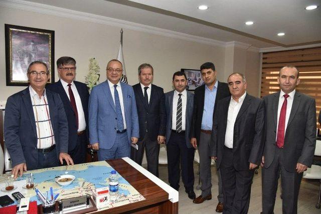 Başkanlar Şof&ouml;rlerin Aşure Hayrına Katıldı 1