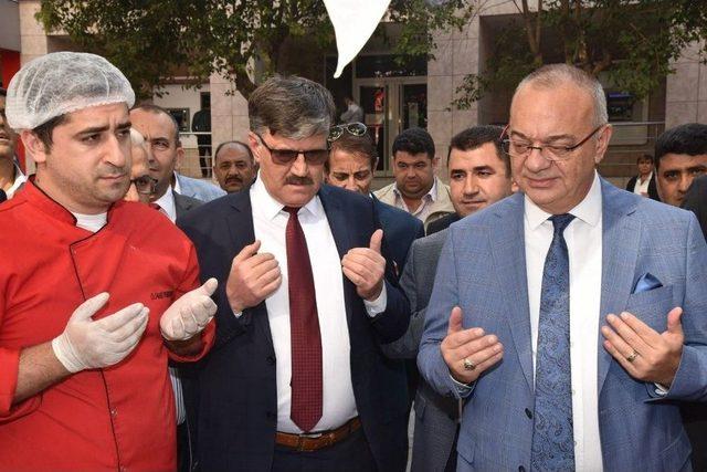 Başkanlar Şof&ouml;rlerin Aşure Hayrına Katıldı 3