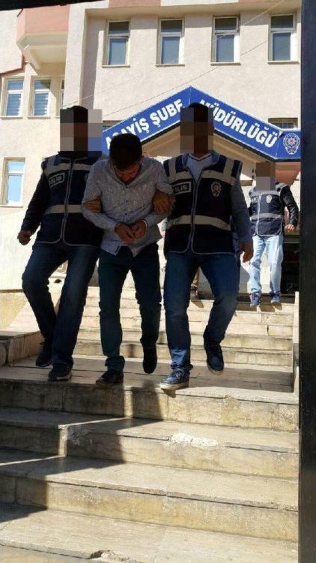 Van da Ka&ccedil;ırdıkları Kişiyi Yaralayan 2 Ş&uuml;pheli Tutuklandı 1