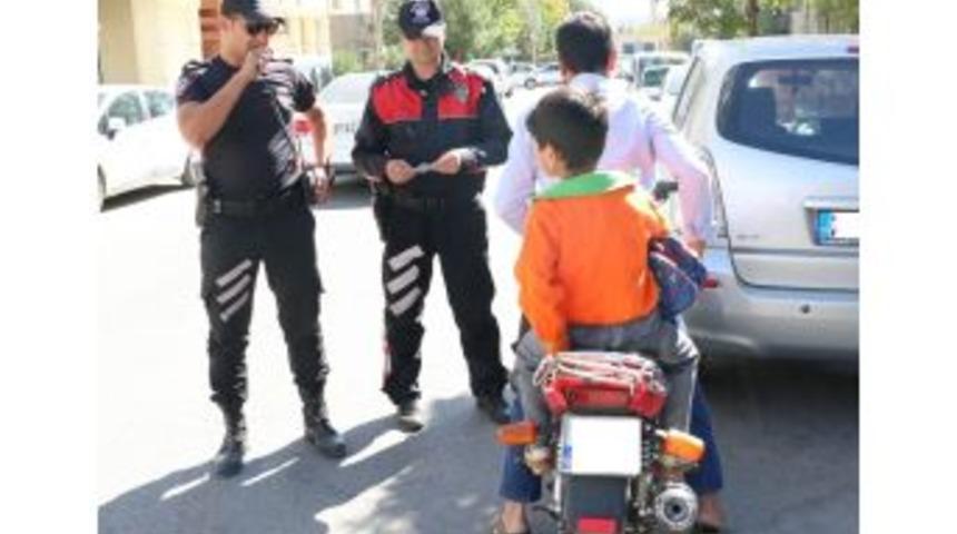 Gaziantep’te Okul Çevresinde Bulunan Ganyan Bayiler Denetlendi