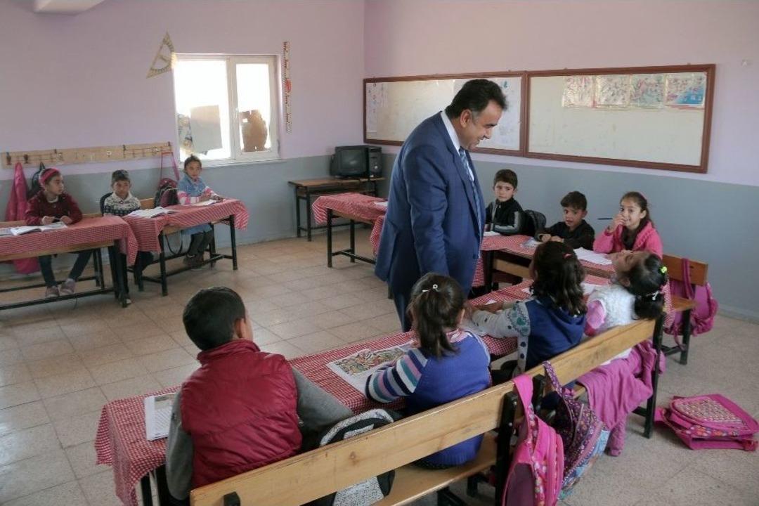 Dere&uuml;st&uuml; İlkokulunun Su Sorunu &Ccedil;&ouml;z&uuml;ld&uuml;