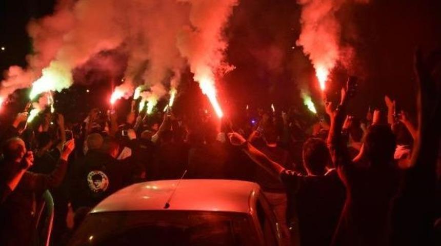 Ampute Futbol Milli Takımı, Statta Coşkuyla Karşılandı