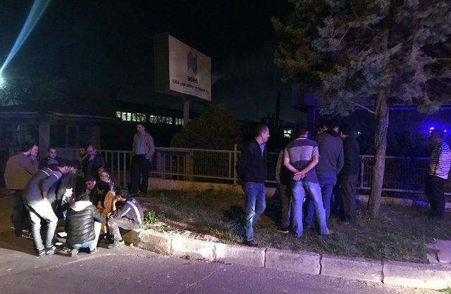 &Ccedil;erkezk&ouml;y&rsquo;de Fabrikada Asit Tankı Devrildi: 9 Yaralı 1
