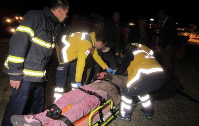 Afyonkarahisar&rsquo;da Zincirleme Trafik Kazası: 7 Yaralı 3