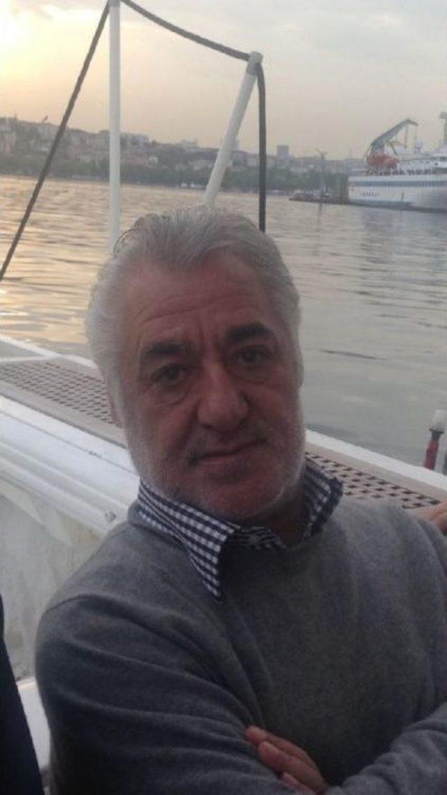 Fenerbahçeli Eski Yönetici Evinde Ölü Bulundu