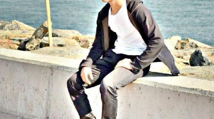 Gen&ccedil; Futbolcu Trafik Kazasında &Ouml;ld&uuml;