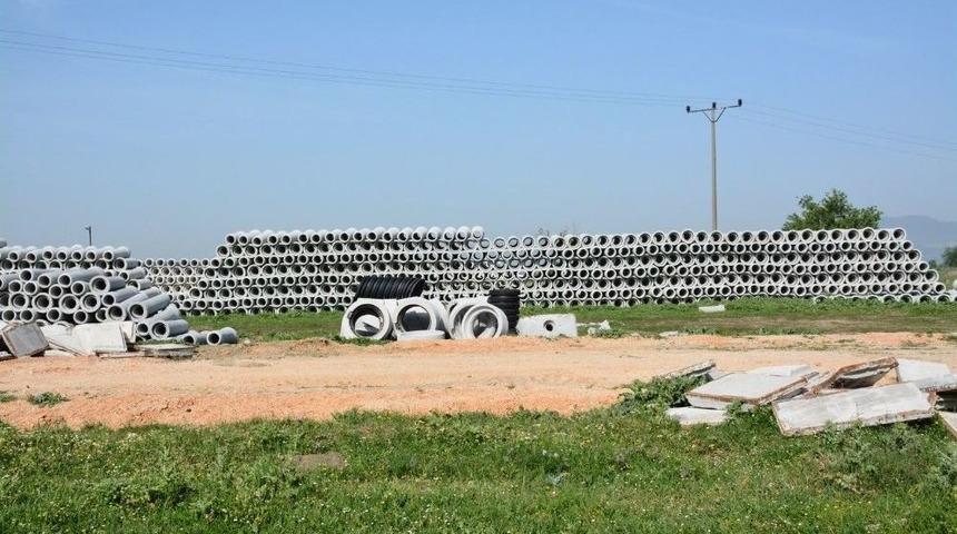 Şehzadeler&rsquo;in 3 Mahallesinde Altyapı Yer Teslimi Yapıldı