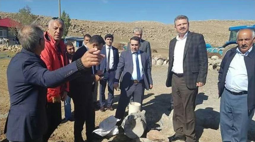 K&ouml;m&uuml;rl&uuml; K&ouml;y&uuml; Suya Kavuştu