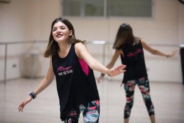 Ezgi'nin Yaşamı, 'zumba' Ile Değişti