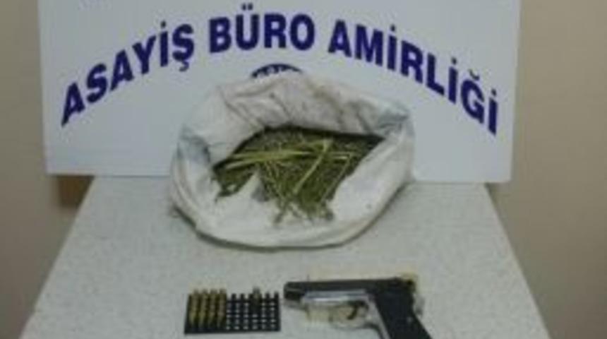 G&ouml;lbaşı&rsquo;nda Silah Ve Uyuşturucu Ele Ge&ccedil;irildi