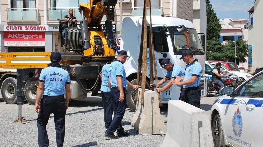 B&uuml;y&uuml;kşehir Ruhsatsız Otoparklara Ge&ccedil;it Vermiyor