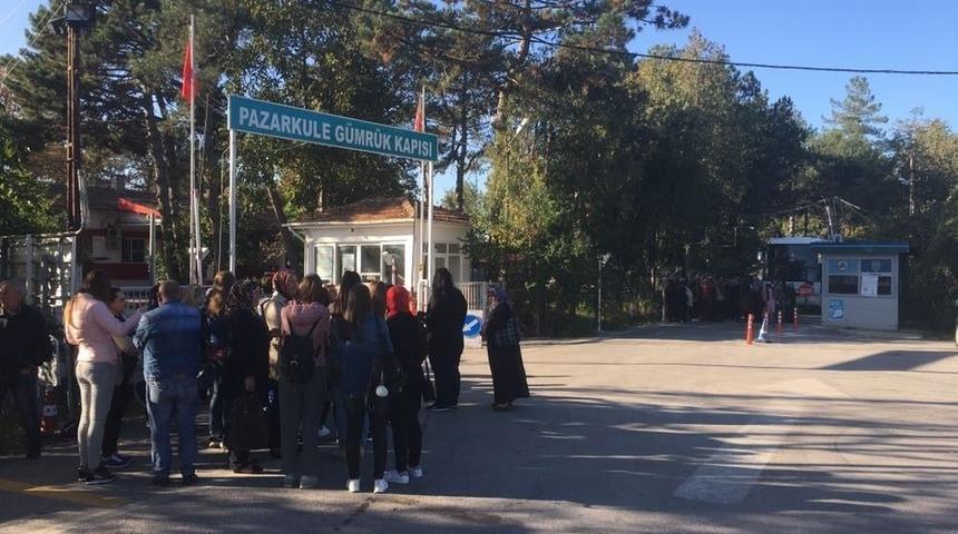 T&uuml;rk-yunan Sınır Kapısında Ge&ccedil;işler Yeniden Başladı