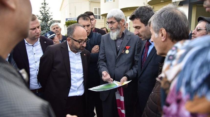 Başkan &Uuml;z&uuml;lmez, Tepetarlalıları Bilgilendirdi