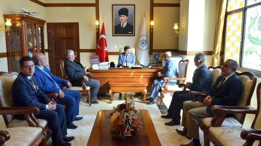 Erzincan&rsquo;da K&ouml;y Ve Mahalle Muhtarlarının Muhtarlar G&uuml;n&uuml; Kutlandı