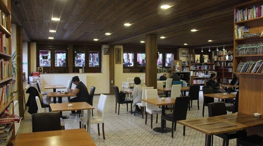 İsminin Hakkını Veren Kıraathane