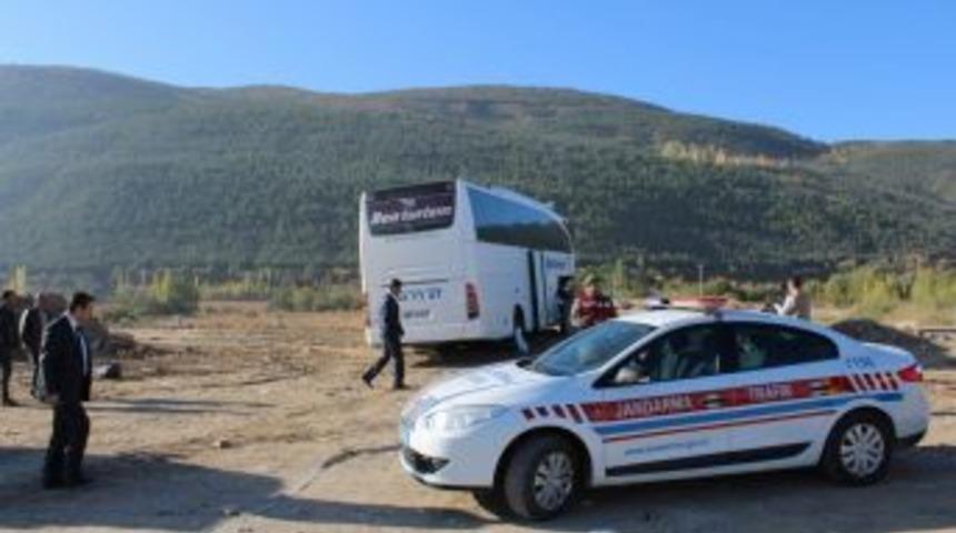 Yolcu Otob&uuml;s&uuml; İle Tırın &Ccedil;arpıştığı Kazada Yaralanan 20 Kişinin İsimleri Belli Oldu