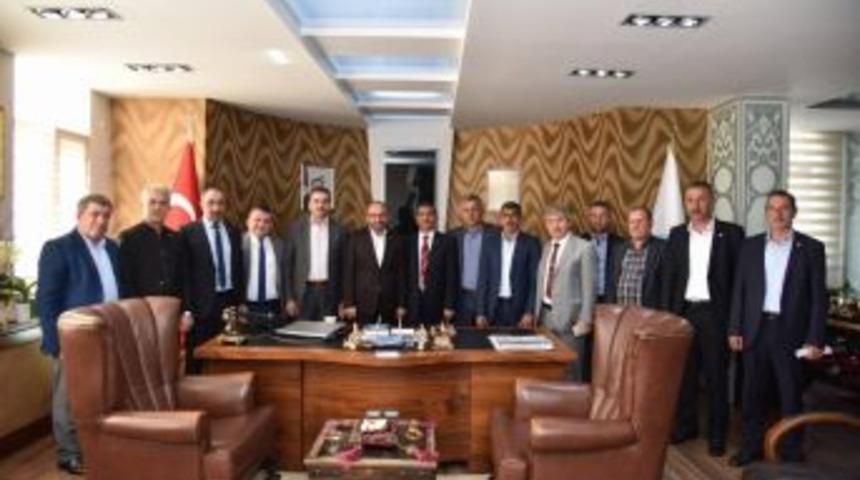 Muhtarlardan Başkan &Uuml;z&uuml;lmez&rsquo;e Ziyaret