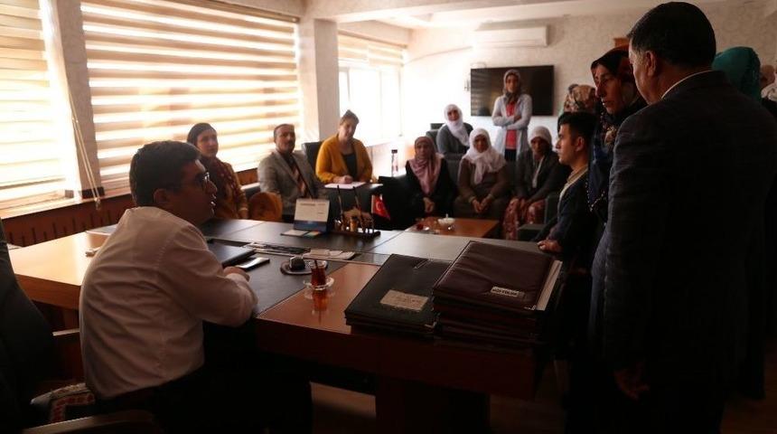 Kaymakam &Ccedil;etin, Vatandaşlarla Bir Araya Geldi