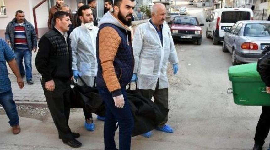 Eşinden Boşanan 2 &Ccedil;ocuk Annesi Kendini Astı