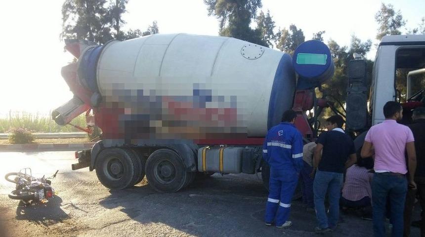 Erdemli&rsquo;de Trafik Kazaları: 1&rsquo;i Ağır 2 Yaralı