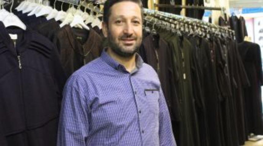 Onlarca Feraceyi Pantolonlarının İ&ccedil;ine Sokarak &Ccedil;aldılar