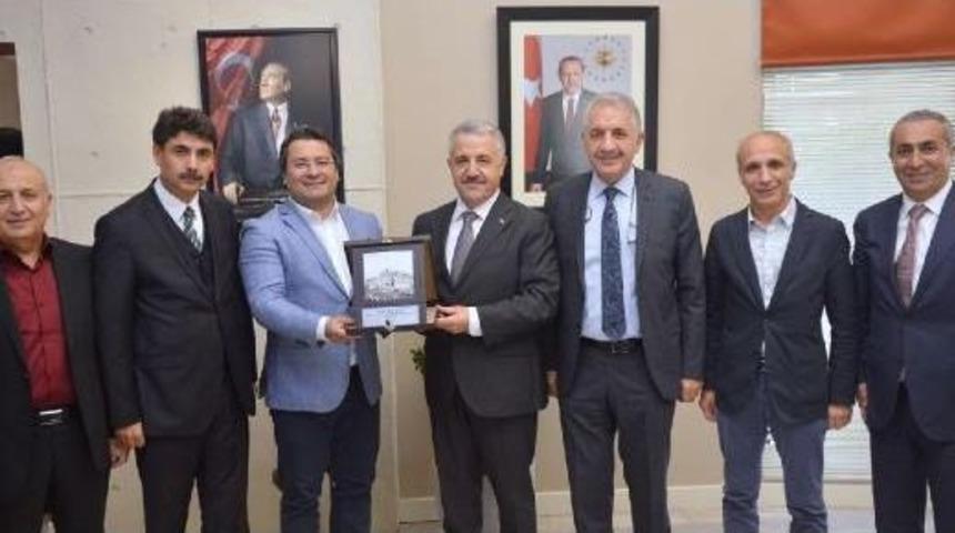 Bakan Arslan'dan Kars'a Okul Yaptıran &Uuml;mit Kalko'ya Teşekk&uuml;r Ziyareti