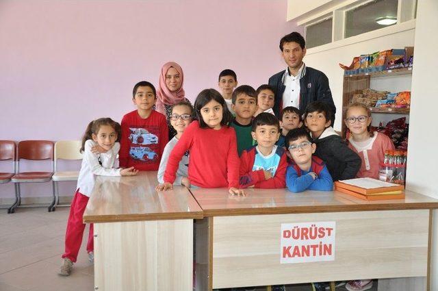 ‘dürüst Kantin’in Kasası Hiç Açık Vermiyor