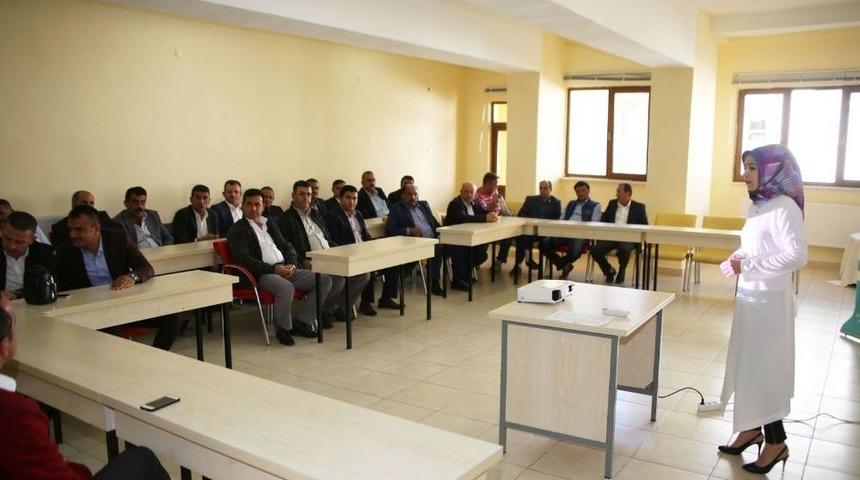 Karaman&rsquo;da Belediye Otob&uuml;s Şof&ouml;rlerine Hizmet İ&ccedil;i Eğitim Verildi