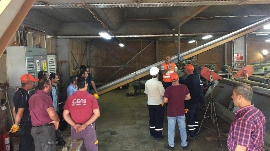 Oftso Tarafından Makine Bakımcı Mesleki Yeterlilik Belgeleri Adaylara Teslim Edildi