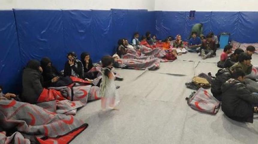 Voleybol Ma&ccedil;ına M&uuml;lteci Engeli