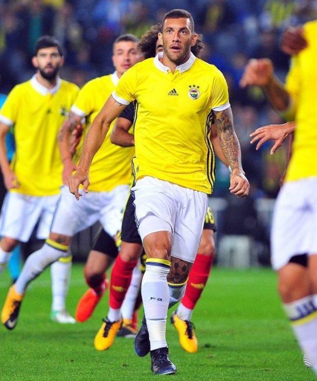 Gomis, Fenerbahçe’nin Golcülerini Katladı