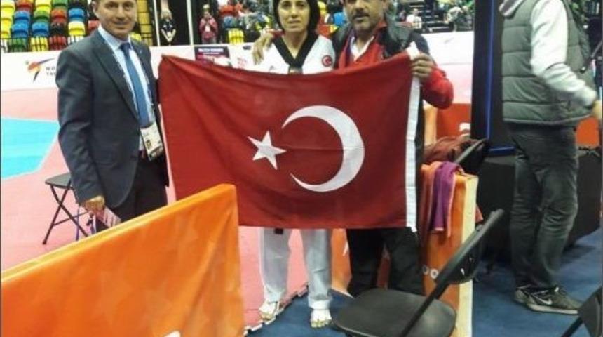 Kağıtsporlu Karatay D&uuml;nya Şampiyonu Oldu