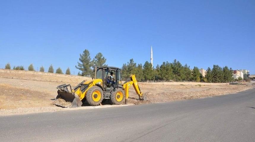 Siirt Belediyesi, Şeyh Musa Mezarlığı Duvar Genişletme &Ccedil;alışmalarına Başladı