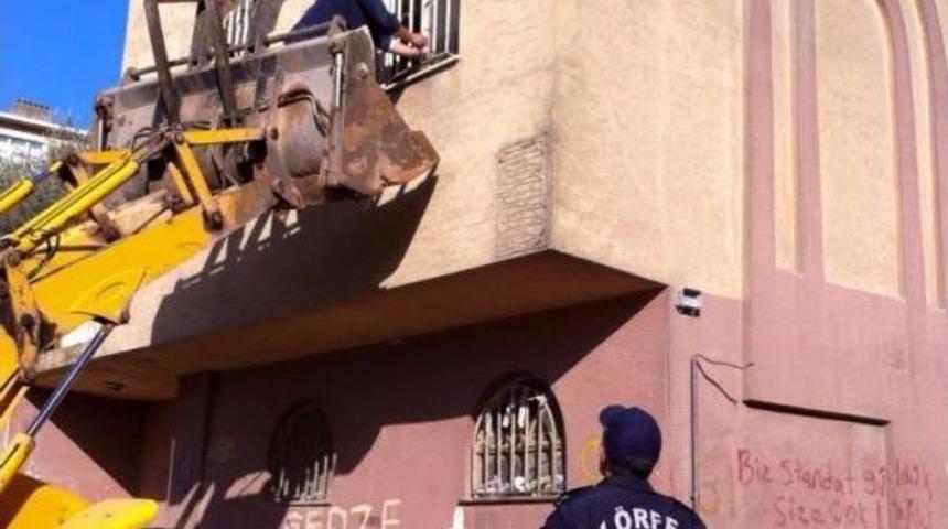 Kuş Yuvası İ&ccedil;in Yıkım Durduruldu