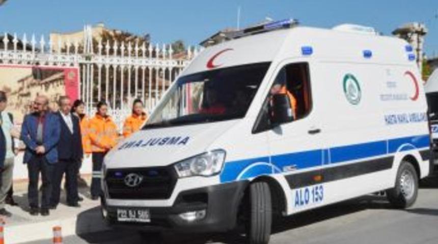 Edirne&rsquo;nin İlk Kadın Ambulans Şof&ouml;r&uuml; Direksiyona Ge&ccedil;ti