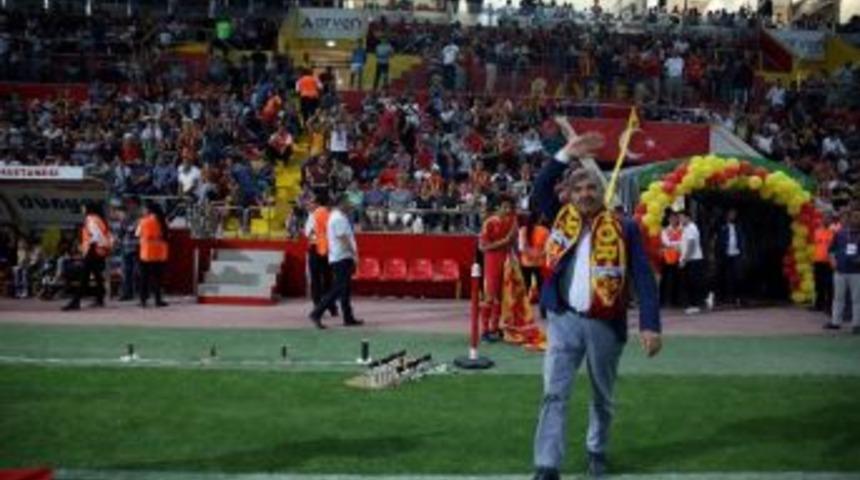 Başkan &Ccedil;elik, Kayserispor&rsquo;un Bu Hafta Oynayacağı Atiker Konyaspor Ma&ccedil;ı &Ouml;ncesi &Ccedil;ağrıda Bulundu
