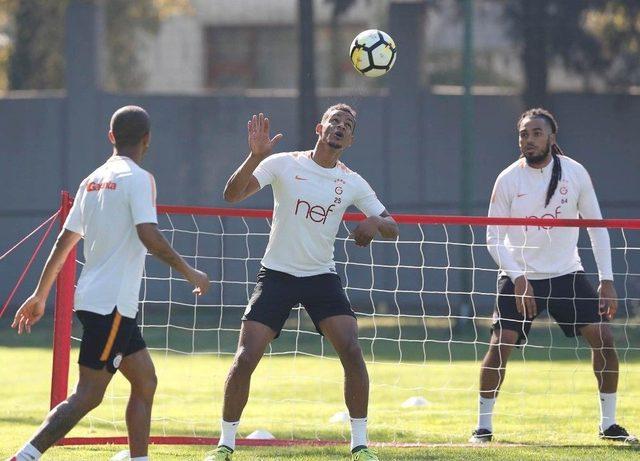 Galatasaray, Fenerbah&ccedil;e Ma&ccedil;ı Hazırlıklarını S&uuml;rd&uuml;rd&uuml; 2