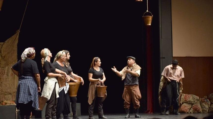 Adana B&uuml;y&uuml;kşehir Belediyesi 4. Şehir Tiyatroları Buluşması