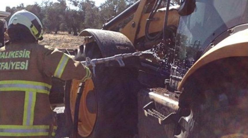 İş Makinesi Alev Aldı