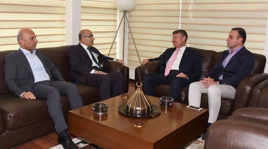 Cam Ve Pet Şişe Atıkları Ekonomiye İkincil Hammadde Olarak Kazandırılıyor