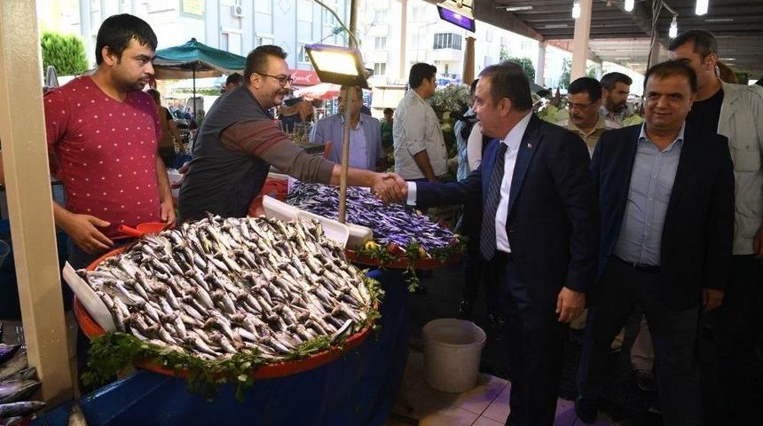 Başkan B&ouml;cek, Pazarcı Esnafını Ziyaret Etti