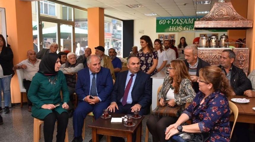 T&uuml;rk&uuml;lerle Muhabbet