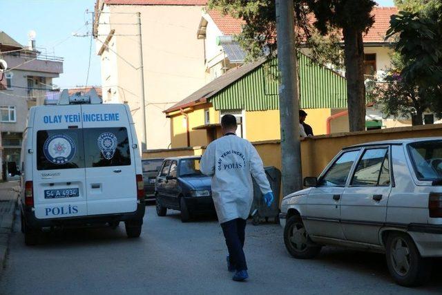 Tadilat İ&ccedil;in &Ccedil;ıktığı Cami &Ccedil;atısından D&uuml;şerek Hayatını Kaybetti 2