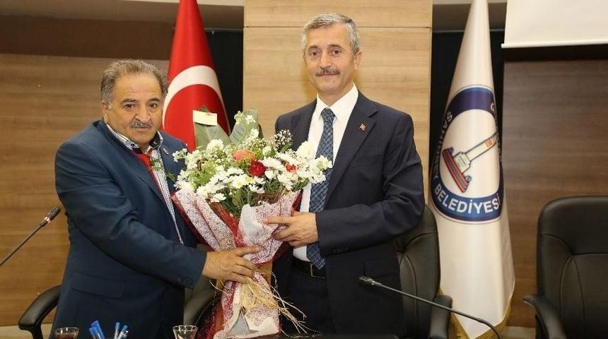 Muhtarlardan Belediye Başkanı Tahmazoğlu&rsquo;na Ziyaret