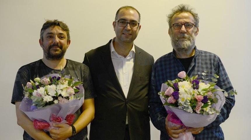 Kent & K&uuml;lt&uuml;r S&ouml;yleşileri S&uuml;r&uuml;yor