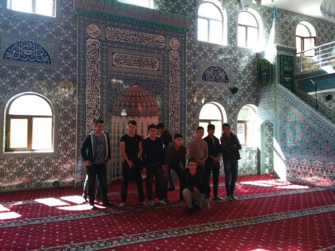 &Ouml;ğrencilerden &Ouml;rnek Davranış