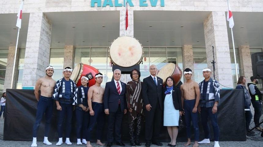 Nil&uuml;fer-tokai Kardeşliğinin 10. Yıld&ouml;n&uuml;m&uuml;ne Renkli Kutlama